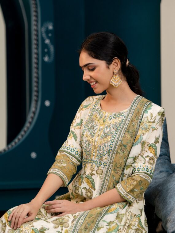 Classical Floral Block Print Lurex Cotton With Heavy Embroidery Kurti 3 Piece SetÂ